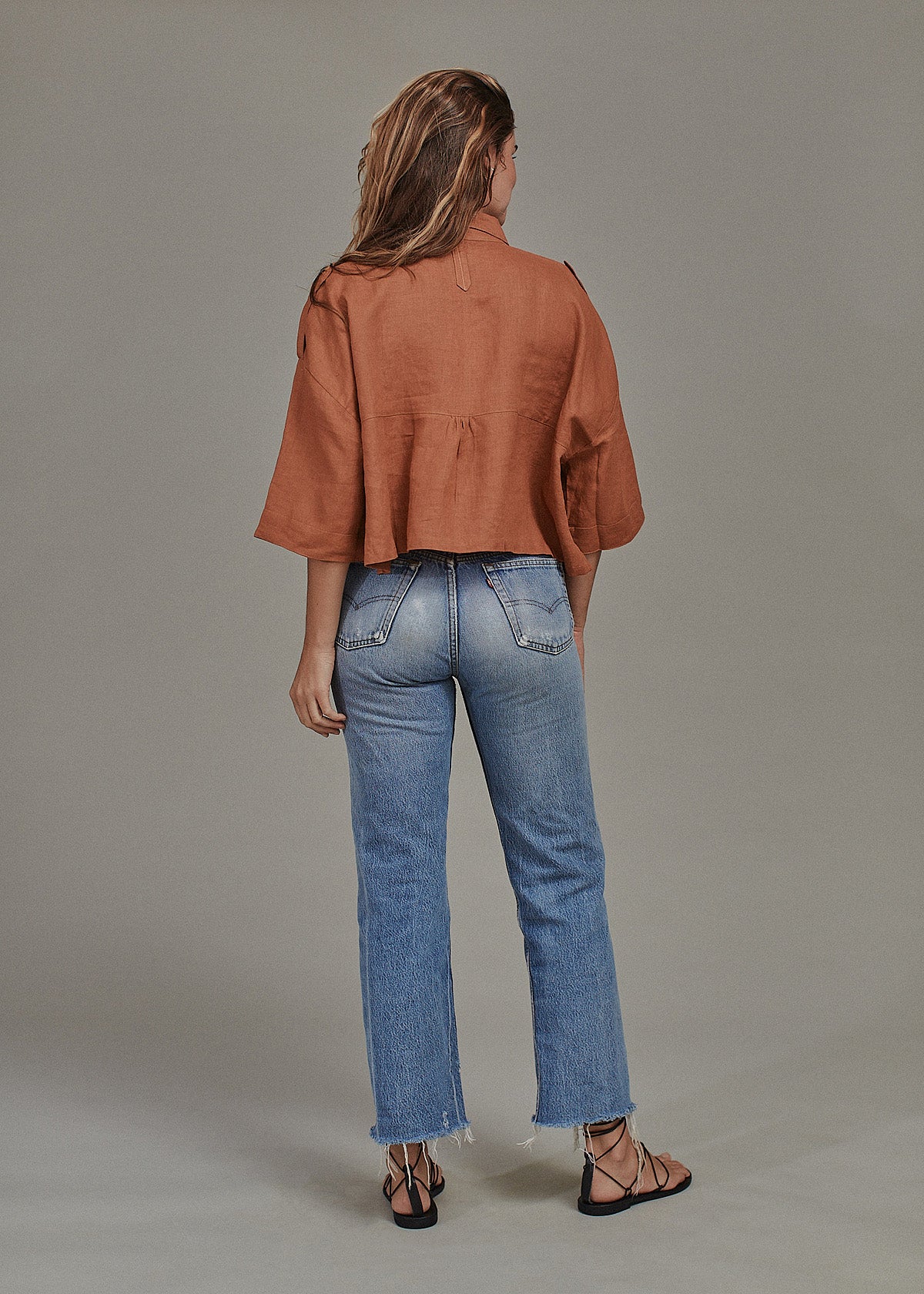 DELLA LINEN TOP- FALL 2023
