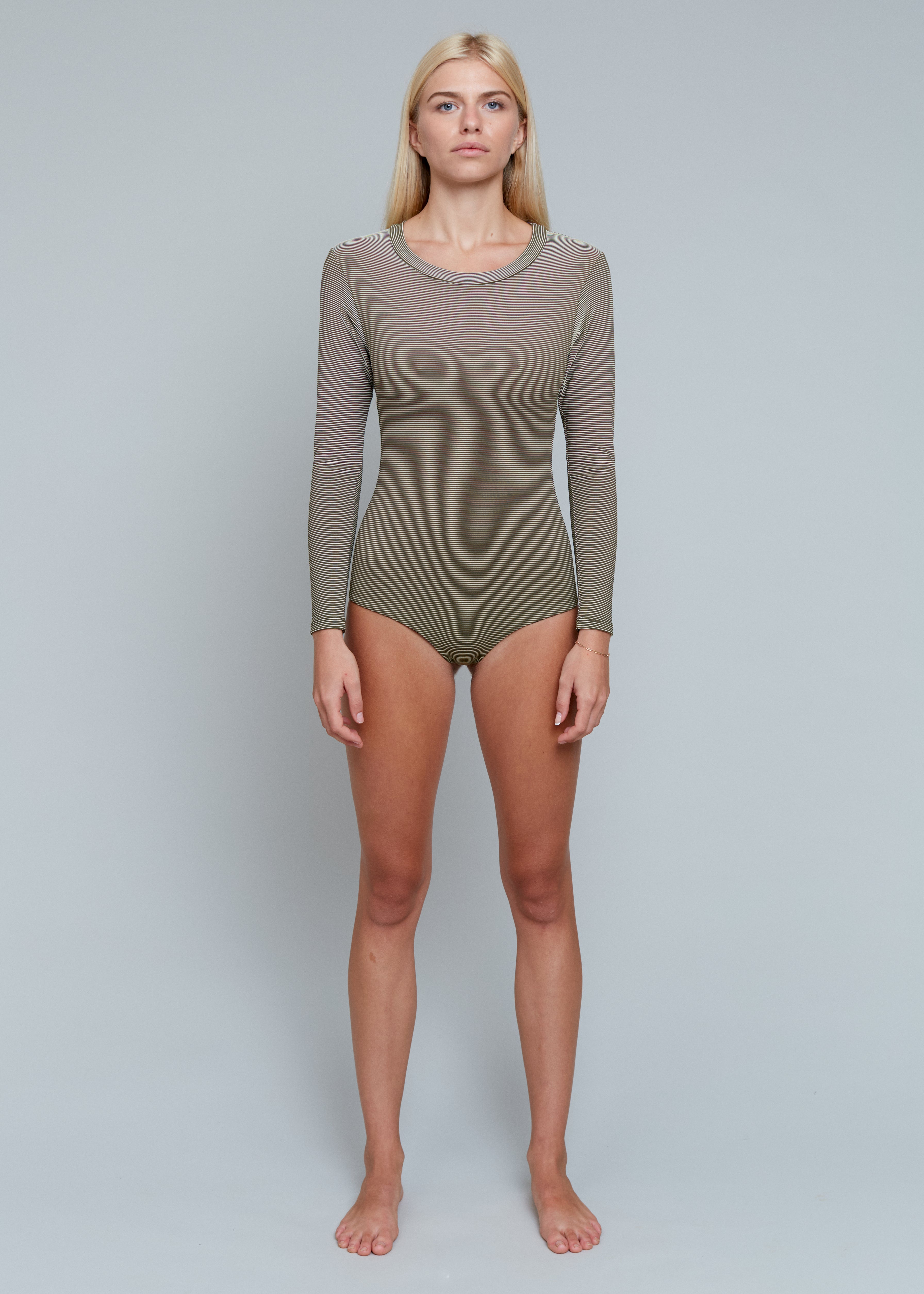 OLIVER FULL PIECE - RESORT 2026