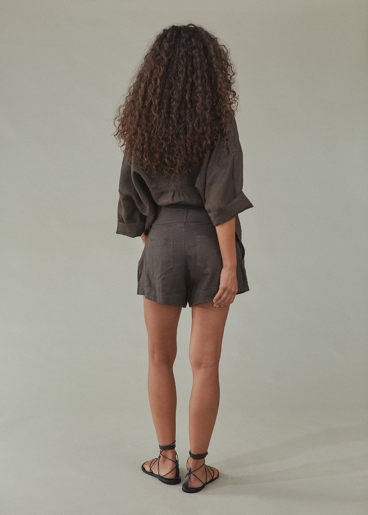 COLLIN LINEN SHORTS - RESORT 2023