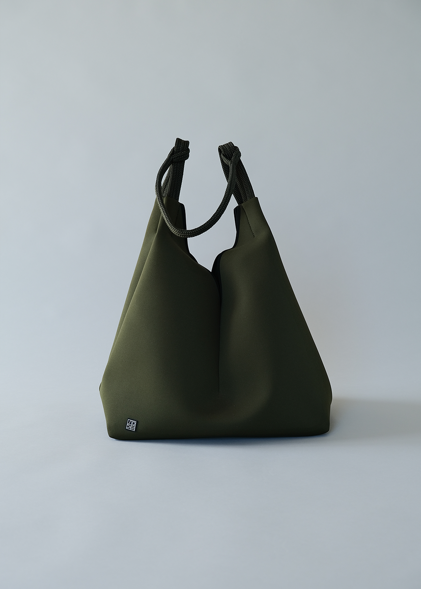 STATE OF ESCAPE – SOLSTICE TOTE
