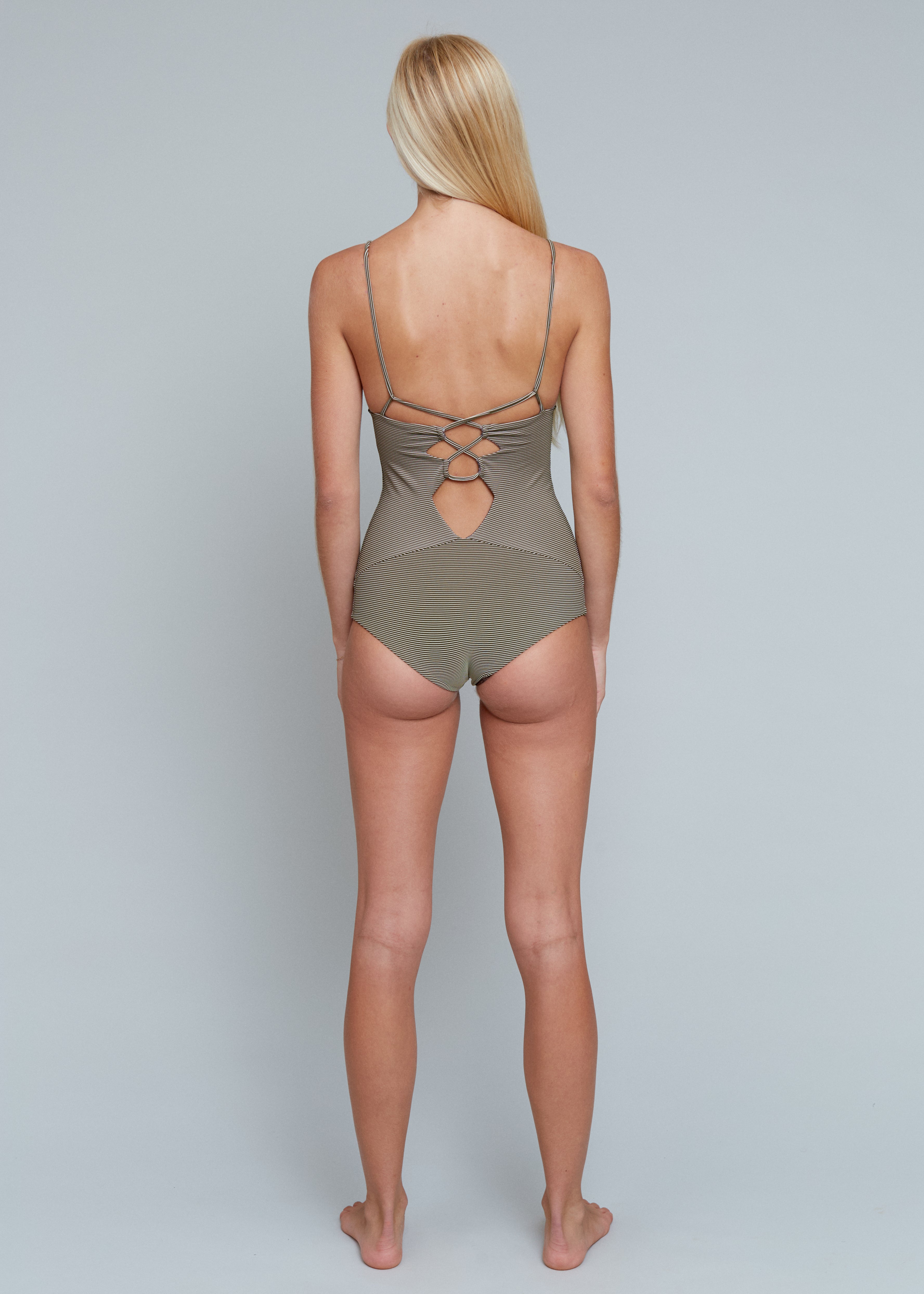 KOKOMO FULL PIECE -  RESORT 2026