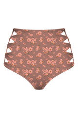 QUEENS BOTTOM - RESORT 2024