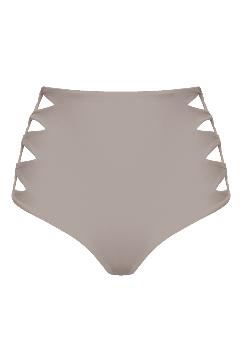 QUEENS BOTTOM - RESORT 2024