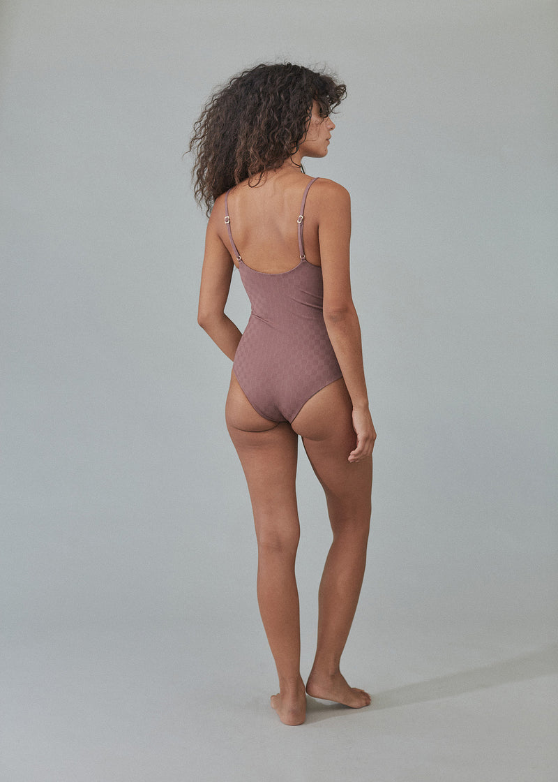 STELLA FULL PIECE - RESORT 2023